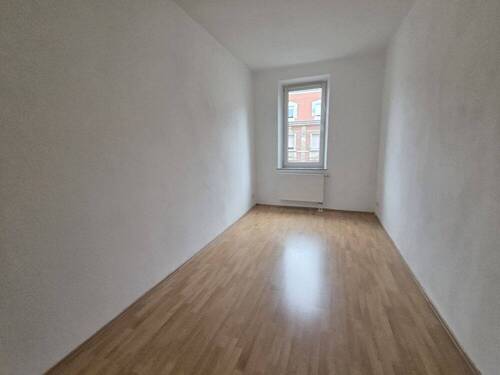 Zimmer 2 - 