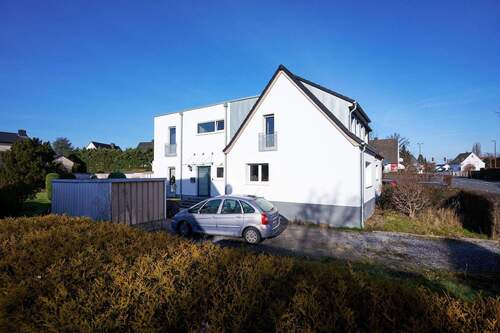 Außenansicht - 5 Zimmer Doppelhaushälfte zum Kaufen in Menden