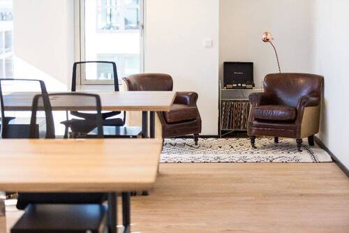 Private Office - Open Space Desk - Zentral in Düsseldorf, Vollmöbliert, All-Inclusive