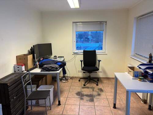 Büro Halle klein - 