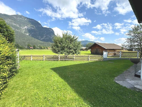 Garten - Einfamilienhaus mit 195,00 m&sup2; in Garmisch-Partenkirchen zum Kaufen