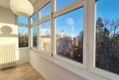 Blick auf die Friedenskirche - 2 Zimmer Etagenwohnung in Berlin