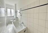 Modernes Wannenbad - 