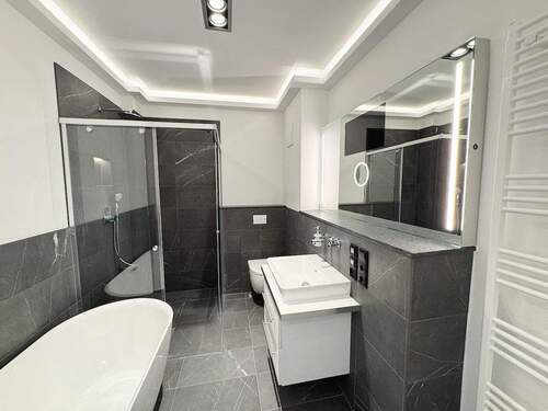 Bad - 3 Zimmer Etagenwohnung zur Miete in Leipzig