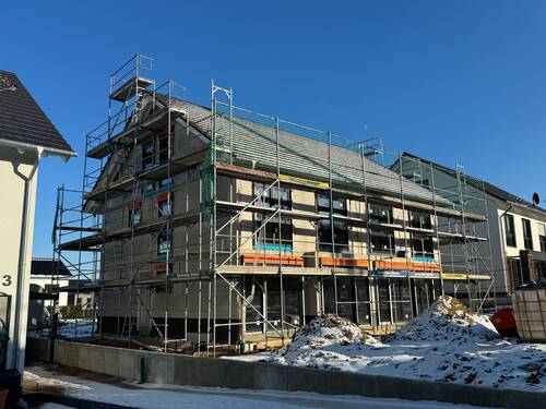 aktueller Baufortschritt (01.2024) - 5 Zimmer Doppelhaushälfte in Bielefeld