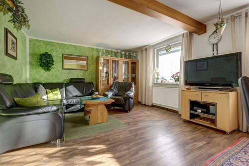 Wohnzimmer - 3 Zimmer Doppelhaushälfte in Bischofsheim