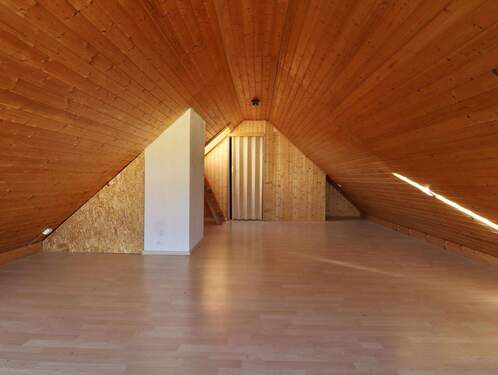 ausgebauter Spitzboden links - 