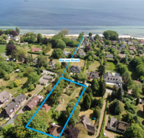 Großes Grundstück in Strandnähe mit 2 älteren Wohngebäuden - Sierksdorf