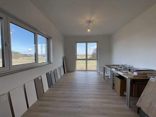 2. Zimmer mit Fenster - 