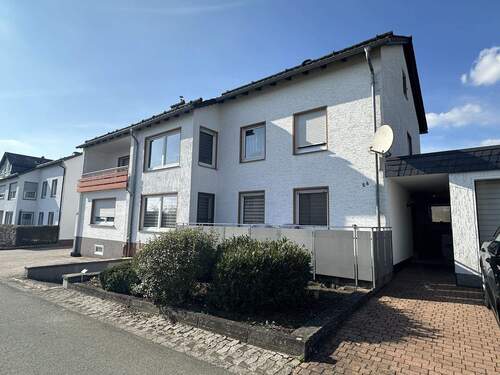 Hausansicht - ***Mehrfamilienhaus mit drei Wohneinheiten in Meschede***