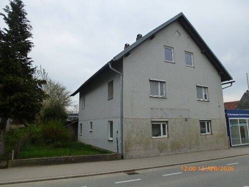 Ansicht 2 Hauptstraße - 6 Zimmer Einfamilienhaus zum Kaufen in Neufahrn in Niederbayern