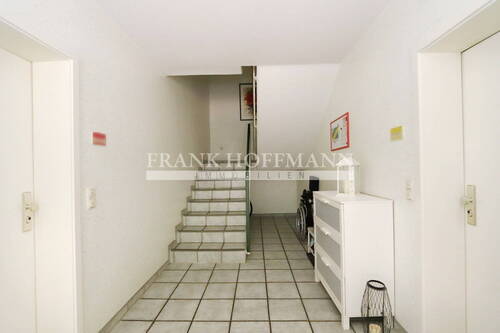 V9878 Treppenhaus EG 1.2 - 