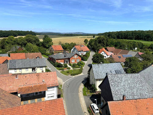 Bild1 - Back to School! Ehem. Schulhaus, liebevoll und top saniert, in naturnaher Lage