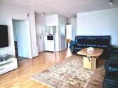 IMG_8176.JPG - Helle 3-Zimmer-Wohnung mit Balkon & Tiefgaragenstellplatz