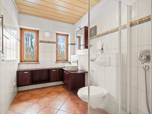 Gäste-Bad mit Dusche - 