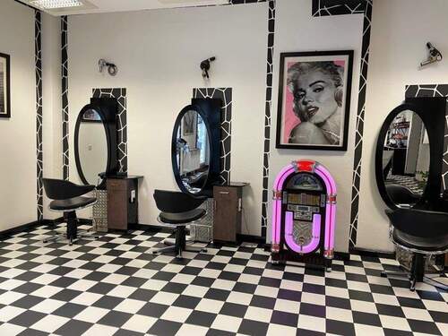 Verkaufsbereich Ansicht 1 - Gewerbeobjekt (Büro, Produktion, Verkauf) in Westerburg zur Miete