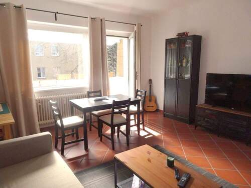 Zugang zum terrassenartigen Balkon - 