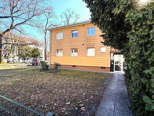 Modern wohnen in familienfreundlicher Lage - 3 Zimmer Etagenwohnung zum Kaufen in Berlin