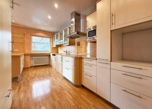 Voll ausgestattete Küche - Einfamilienhaus mit 281,00 m&sup2; in Hüttenberg zum Kaufen