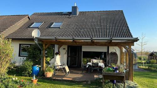 Terrassenansicht - 5 Zimmer Doppelhaushälfte in Seelze