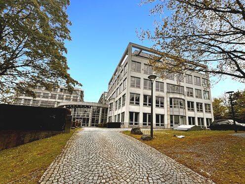 HQ Essen Ruhrallee_Germany_Centre 2746_Exterior bu - Büro in Essen