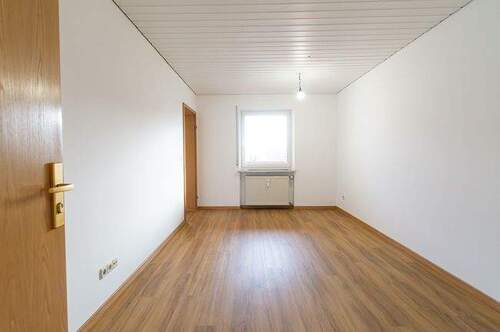 Durchgangszimmer zur Küche - 