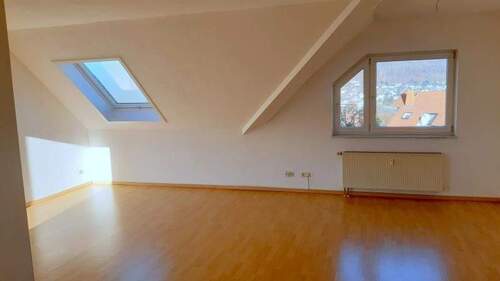 Wohnzimmer Ansicht 2 - 3 Zimmer Etagenwohnung zur Miete in Westerburg