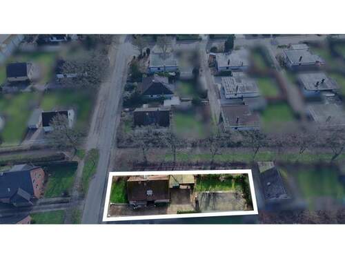 eingezeichnetes Grundstück - 4 Zimmer Einfamilienhaus in Neumünster