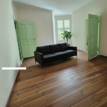 Wohnzimmer mit KI renoviert - 