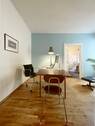 Wohnzimmer / Arbeitszimmer mit Esstisch / Schreibtisch - 