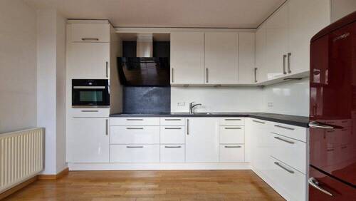 Moderne Einbauküche - 2 Zimmer Etagenwohnung in Oldenburg