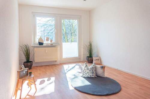 Wohnbereich Vergleichswohnung - 1 Zimmer Etagenwohnung zur Miete in Chemnitz