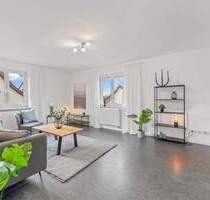 Provisionsfrei & 50qm Dachterrasse - Großzügige & gepflegte Wohnung - Inkl. Küche & Garage - Leonberg Eltingen