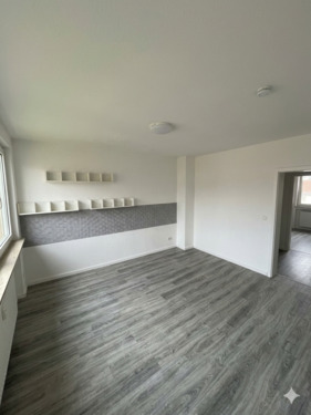 Wohnzimmer - 2 Zimmer Etagenwohnung in Essen