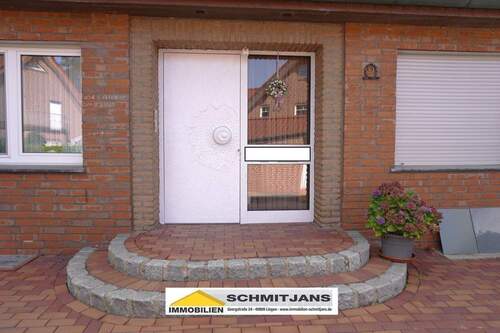 Eingang - 4 Zimmer Etagenwohnung zur Miete in Lingen (Ems)
