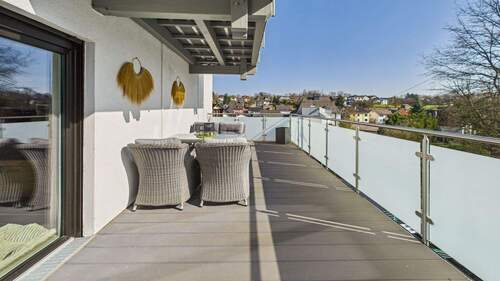 Obergeschoss - Balkon - 