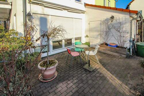 vorderer Terrassenbereich - 