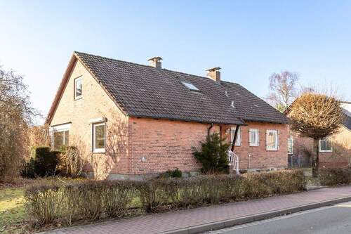 Rotklinker-Romantik. - Familienfreundliches EFH auf nahezu 1.000 m² sonnenverwöhntem Süd-West-Grundstück