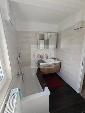 Bad im OG - 3 Zimmer Reihenmittelhaus in Merseburg