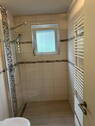 Bad mit Dusche - 
