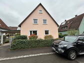 Hausansicht Eingangsbereich - 5 Zimmer Einfamilienhaus zum Kaufen in Böblingen