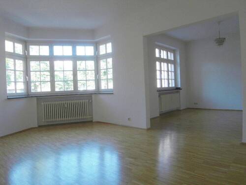 Wohnbereich - 2 Zimmer Etagenwohnung zum Kaufen in Düsseldorf
