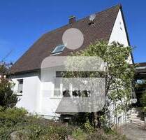 Zentrale Lage und großer Garten...Kleines Einfamilienhaus in Eschenau - Eckental