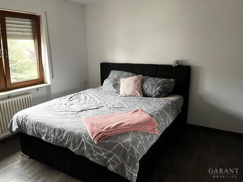 Schlafzimmer - 2 Zimmer Etagenwohnung zur Miete in Neuenbürg