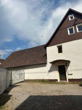 fdbb4452-7cb3-45f1-b58f-dd2ab7ae40f6.jpg - 4 Zimmer Einfamilienhaus zum Kaufen in Gaggenau