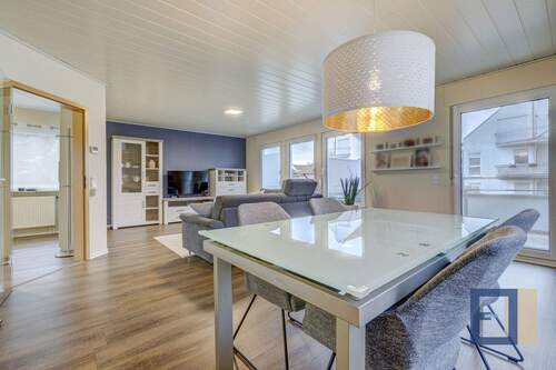 Wohn- und Esszimmer - 