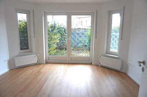 Kinderzimmer-/Büro - 