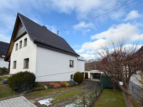 Seitenansicht - 5 Zimmer Einfamilienhaus in Wissen