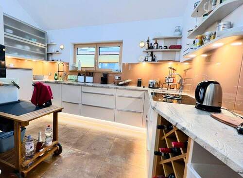 Küche - Mehrfamilienhaus, Wohnhaus mit 174,30 m&sup2; in Berg zum Kaufen