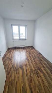 20260129_132008_copy_748x1330 - Etagenwohnung mit 51,00 m&sup2; in Gelsenkirchen zur Miete